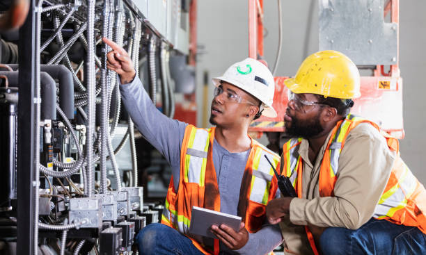 Best Home Electrical Repair  in Country Clu, FL